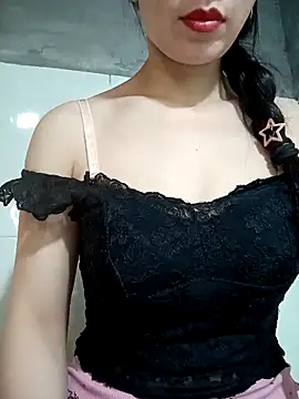 Snapshot of Vyvvyy69 chatting on 28, 6, 2026 Vyvvyy69 online show from 28, 6, 2026