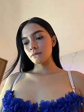 Doll Alaia  online show from 23, 2, 2026