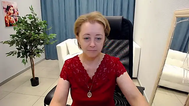 Snapshot of MONA_W chatting on 28, 5, 2026 MONA W online show from 28, 5, 2026