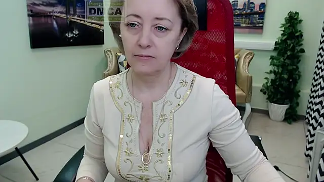 MONA W online show from 12, 4, 2026