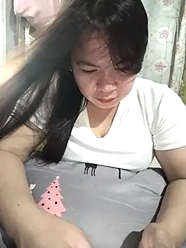 Zyramae 25 online show from 13, 2, 2026