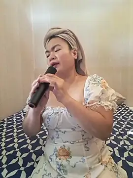 Zyramae 25 online show from 11, 4, 2026