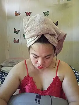 Snapshot of Zyramae_25 chatting on 5, 7, 2026 Zyramae 25 online show from 5, 7, 2026