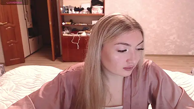 MiraRoy online show from 8, 2, 2026