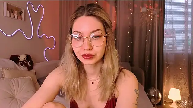 lusciousslily online show from 14, 3, 2026