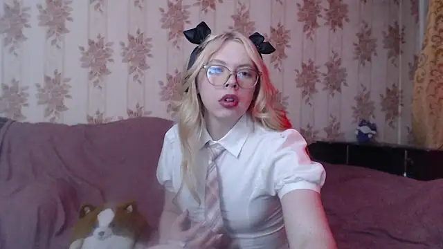 Cutie Bambi online show from 5, 2, 2026