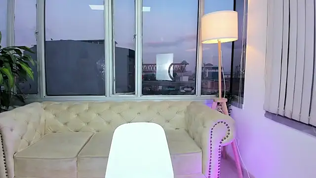 nia-malkova online show from 10, 2, 2026