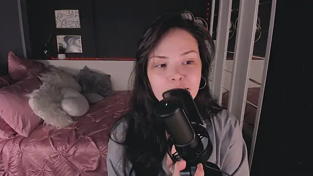 Snapshot of Maykinkya chatting on 15, 7, 2026 Maykinkya online show from 15, 7, 2026