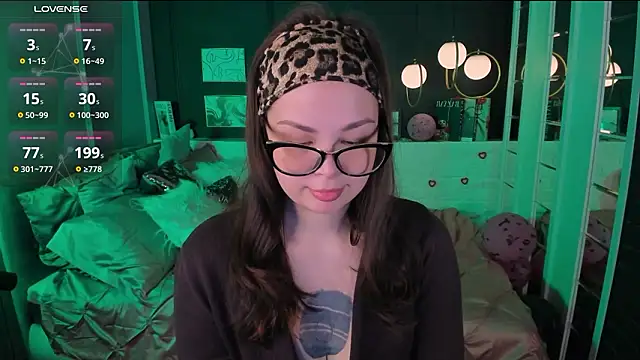 Maykinkya online show from 23, 2, 2026