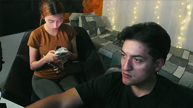 Snapshot of RoseSinsDonViktor chatting on 8, 7, 2026 RoseSinsDonViktor online show from 8, 7, 2026