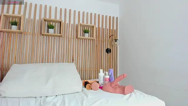 serena foxx  online show from 21, 4, 2026