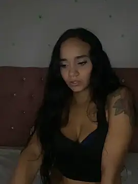 Snapshot of Maria_x_Alejandra chatting on 3, 5, 2026 Maria x Alejandra online show from 3, 5, 2026