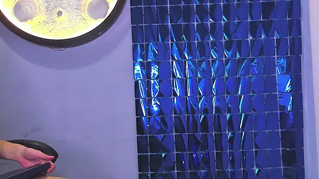 Bennet-Gray online show from 1, 3, 2026