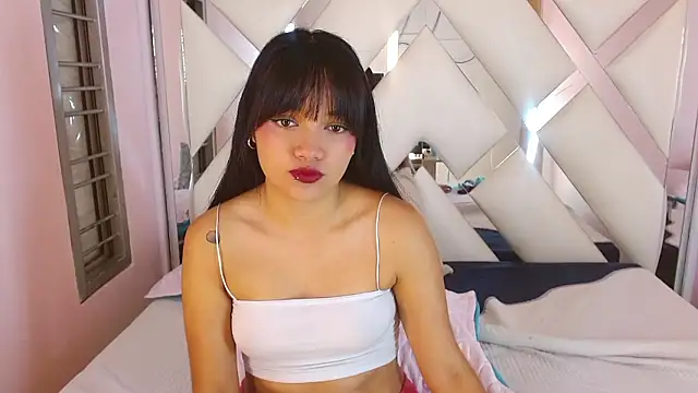 Kaytlin James online show from 24, 2, 2026