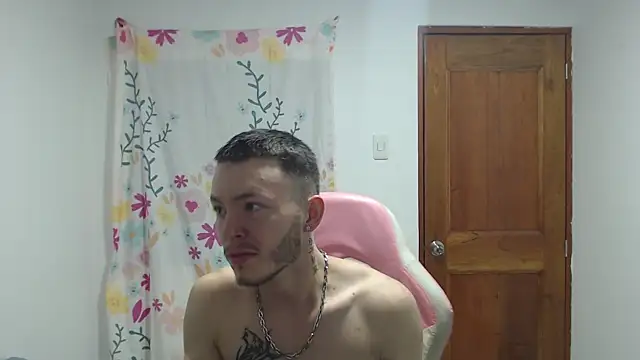 Ariana Esteban07 online show from 19, 2, 2026