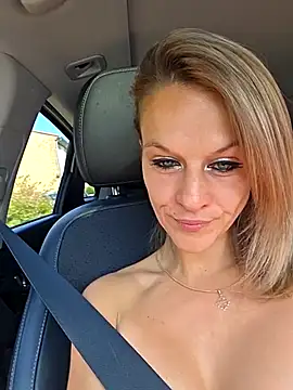 Couple-Kiwii-Orchidee-Boy online show from 11, 7, 2026