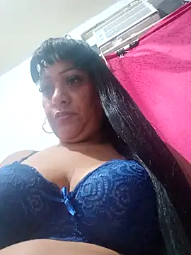Snapshot of SabrinaColin chatting on 23, 5, 2026 SabrinaColin online show from 23, 5, 2026