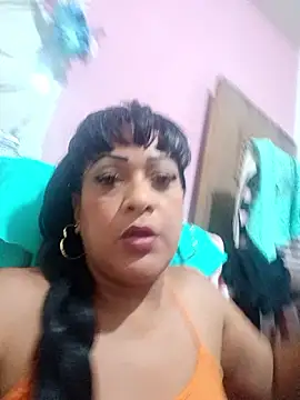 Snapshot of SabrinaColin chatting on 26, 5, 2026 SabrinaColin online show from 26, 5, 2026
