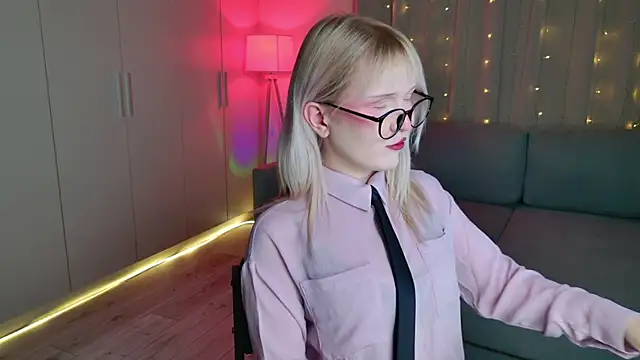 Mary Piersen online show from 28, 4, 2026