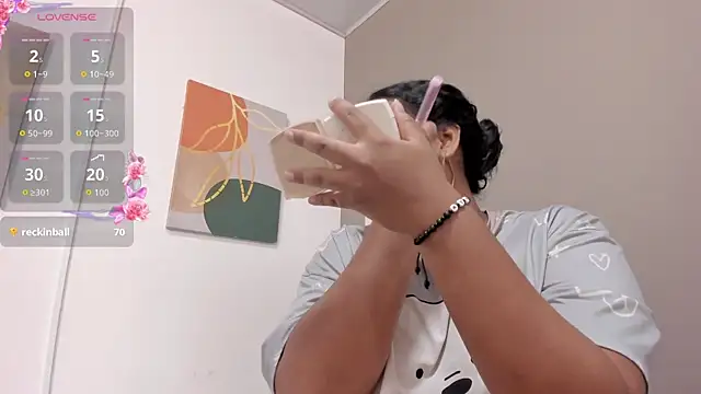 Nico Hillx online show from 1, 5, 2026