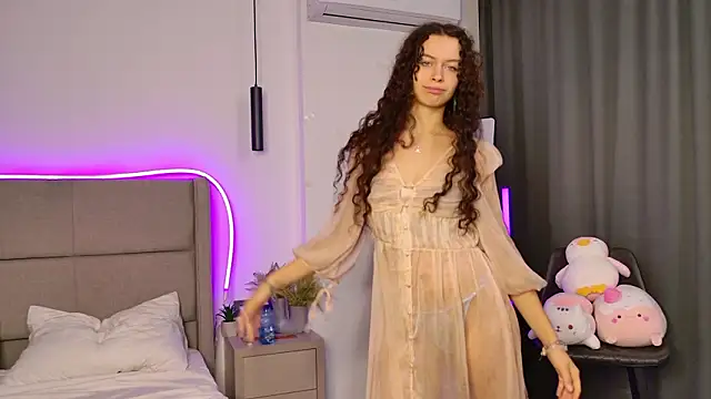 Luna Starlight online show from 15, 2, 2026