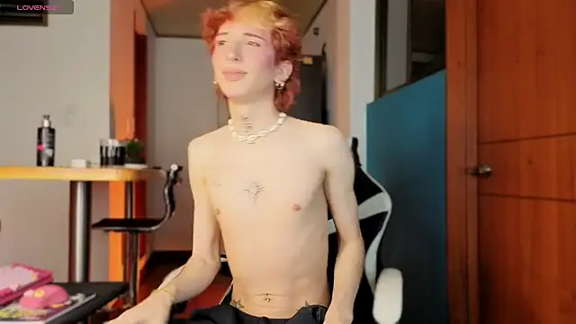 golden twink  online show from 1, 2, 2026