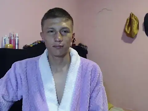 Cronos Hot 8 online show from 28, 2, 2026