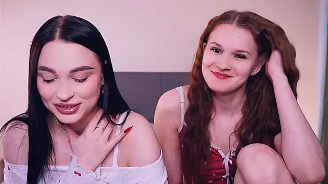 ZofiaSoshnik online show from 12, 4, 2026