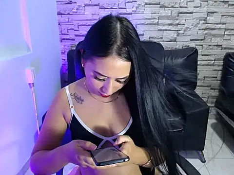 paula ross  online show from 21, 4, 2026