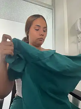 Noa Harper- online show from 28, 2, 2026