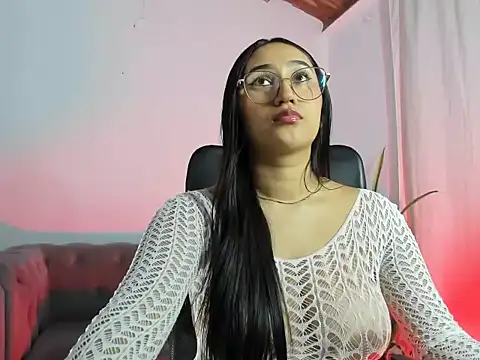 Snapshot of camila_wood chatting on 4, 6, 2026 camila wood online show from 4, 6, 2026