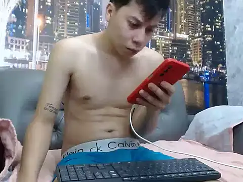 santiago xxxcol online show from 13, 4, 2026