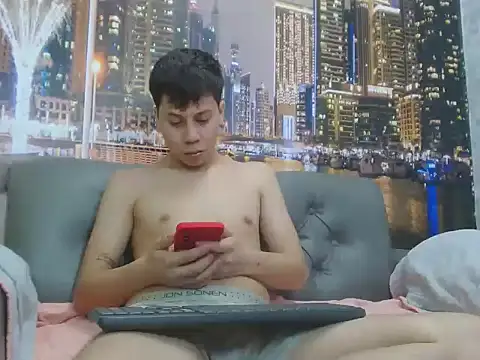 santiago xxxcol online show from 14, 4, 2026