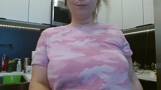 HazelSkyesChat online show from 30, 3, 2026