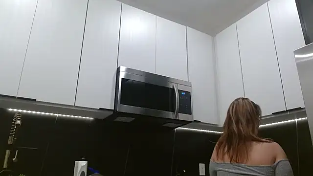 HazelSkyesChat online show from 13, 4, 2026