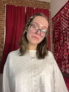 MyKittySayMeow online show from 20, 2, 2026