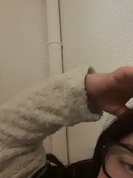 louveee6 online show from 10, 2, 2026