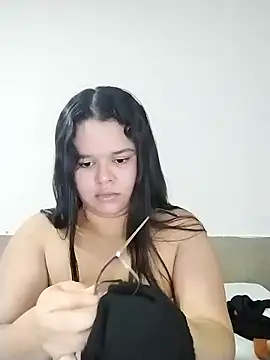Snapshot of SamanthaStonee chatting on 10, 5, 2026 SamanthaStonee online show from 10, 5, 2026