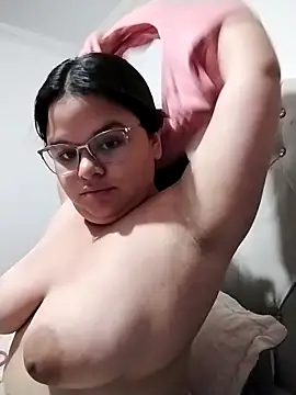 SamanthaStonee online show from 8, 2, 2026