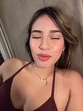 Snapshot of romyamo chatting on 12, 6, 2026 romyamo online show from 12, 6, 2026