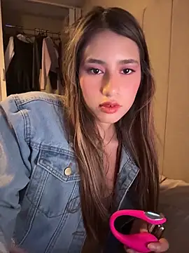 Snapshot of romyamo chatting on 17, 5, 2026 romyamo online show from 17, 5, 2026
