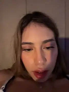 Snapshot of romyamo chatting on 19, 6, 2026 romyamo online show from 19, 6, 2026
