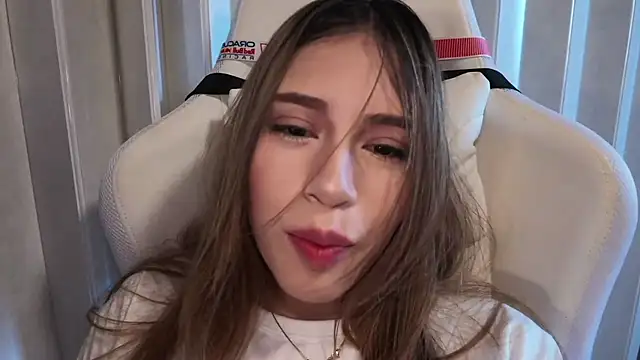 Snapshot of romyamo chatting on 14, 7, 2026 romyamo online show from 14, 7, 2026