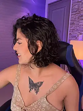 butterflyx39 online show from 21, 4, 2026