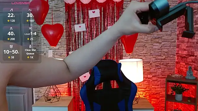 butterflyx39 online show from 13, 2, 2026