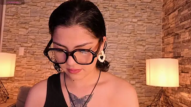 Snapshot of butterflyx39 chatting on 9, 6, 2026 butterflyx39 online show from 9, 6, 2026