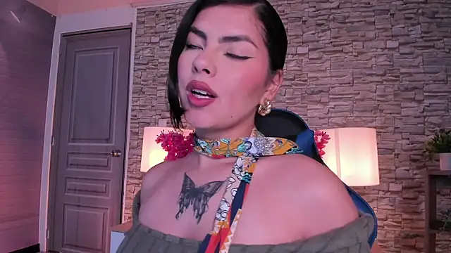 Snapshot of butterflyx39 chatting on 13, 5, 2026 butterflyx39 online show from 13, 5, 2026
