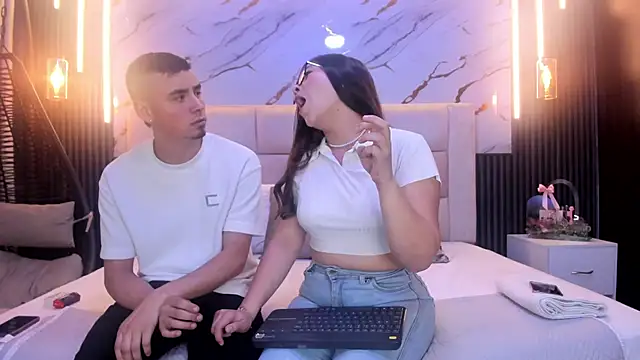 ChloeandAdam online show from 11, 2, 2026