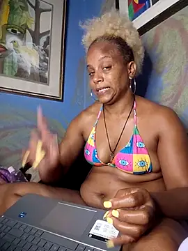 Snapshot of BadGyalGem chatting on 23, 5, 2026 BadGyalGem online show from 23, 5, 2026