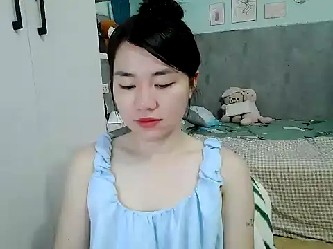 Amy8386 online show from 11, 4, 2026